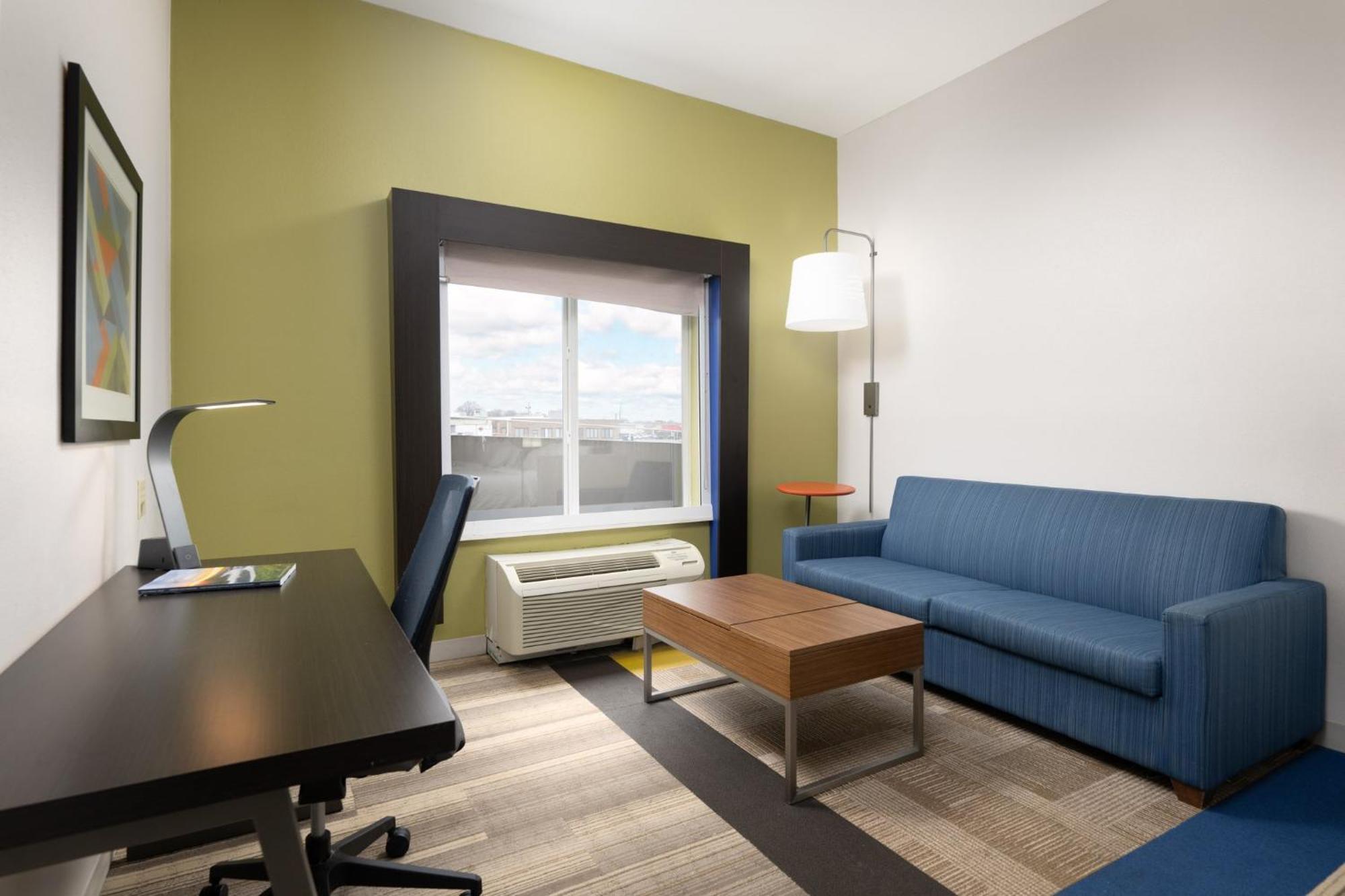 Express & Chattanooga-hixson By Ihg Hixson
