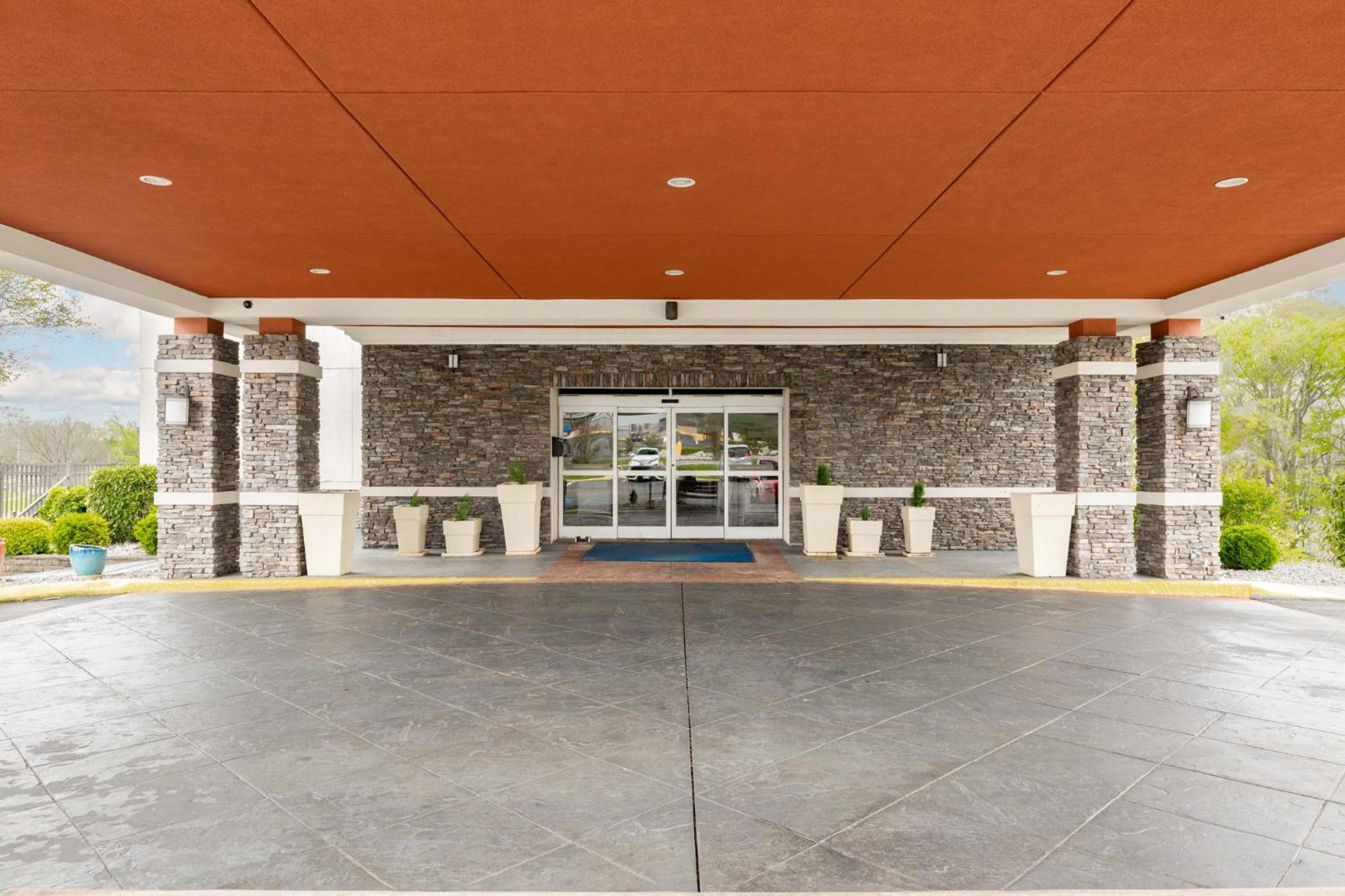 Express & Chattanooga-hixson By Ihg Hixson