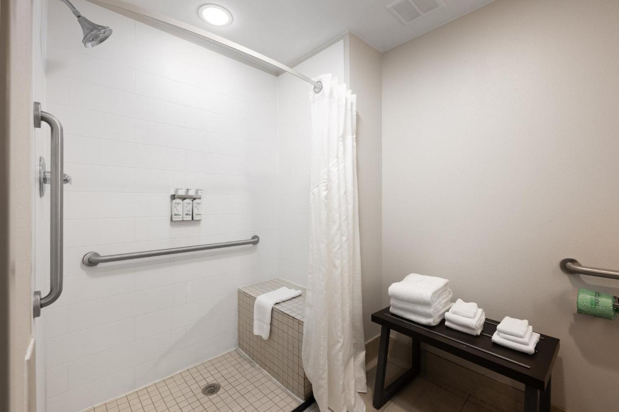 Hotel Express & Chattanooga-hixson By Ihg 2*