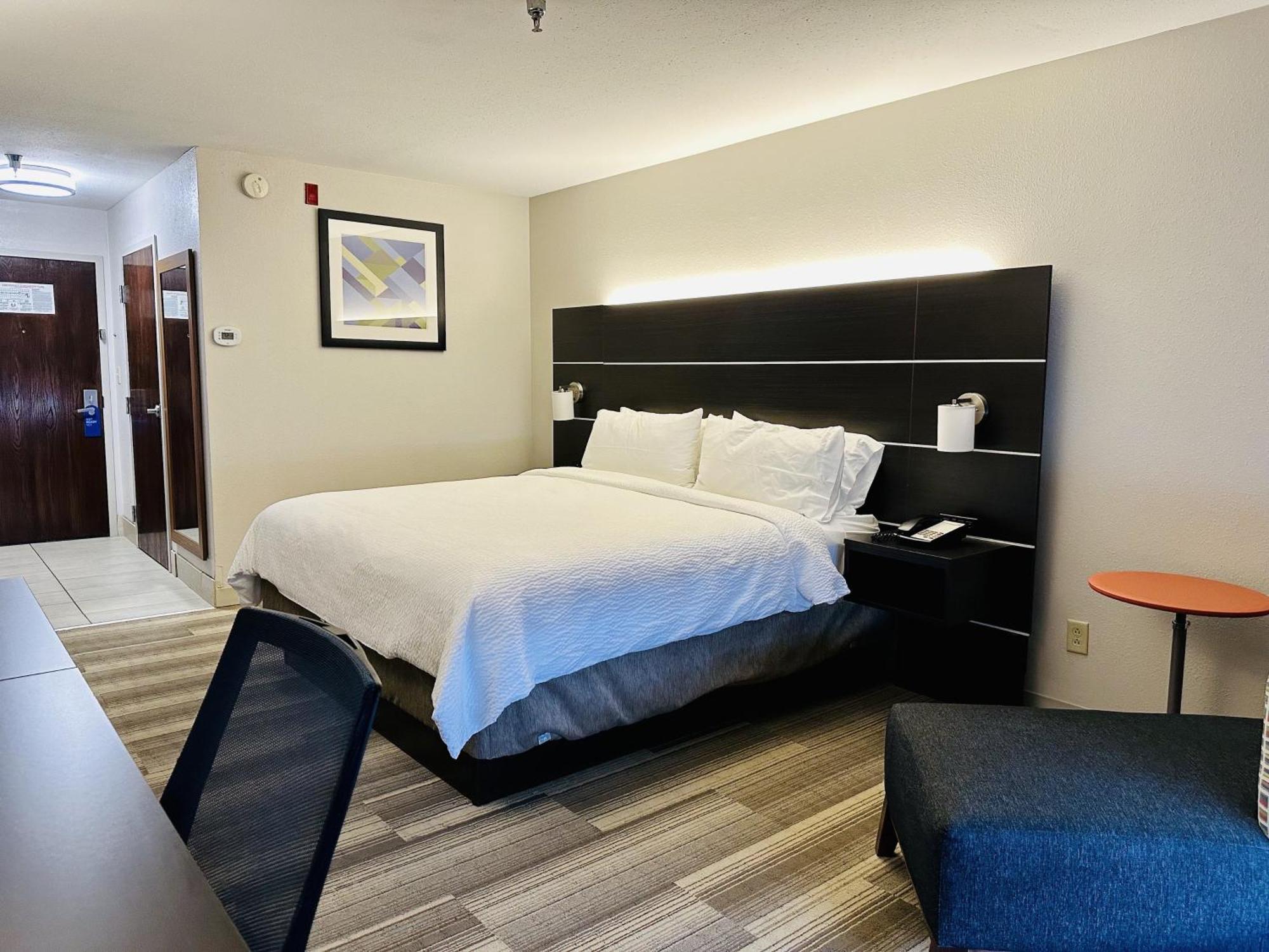 Express & Chattanooga-hixson By Ihg Hotel