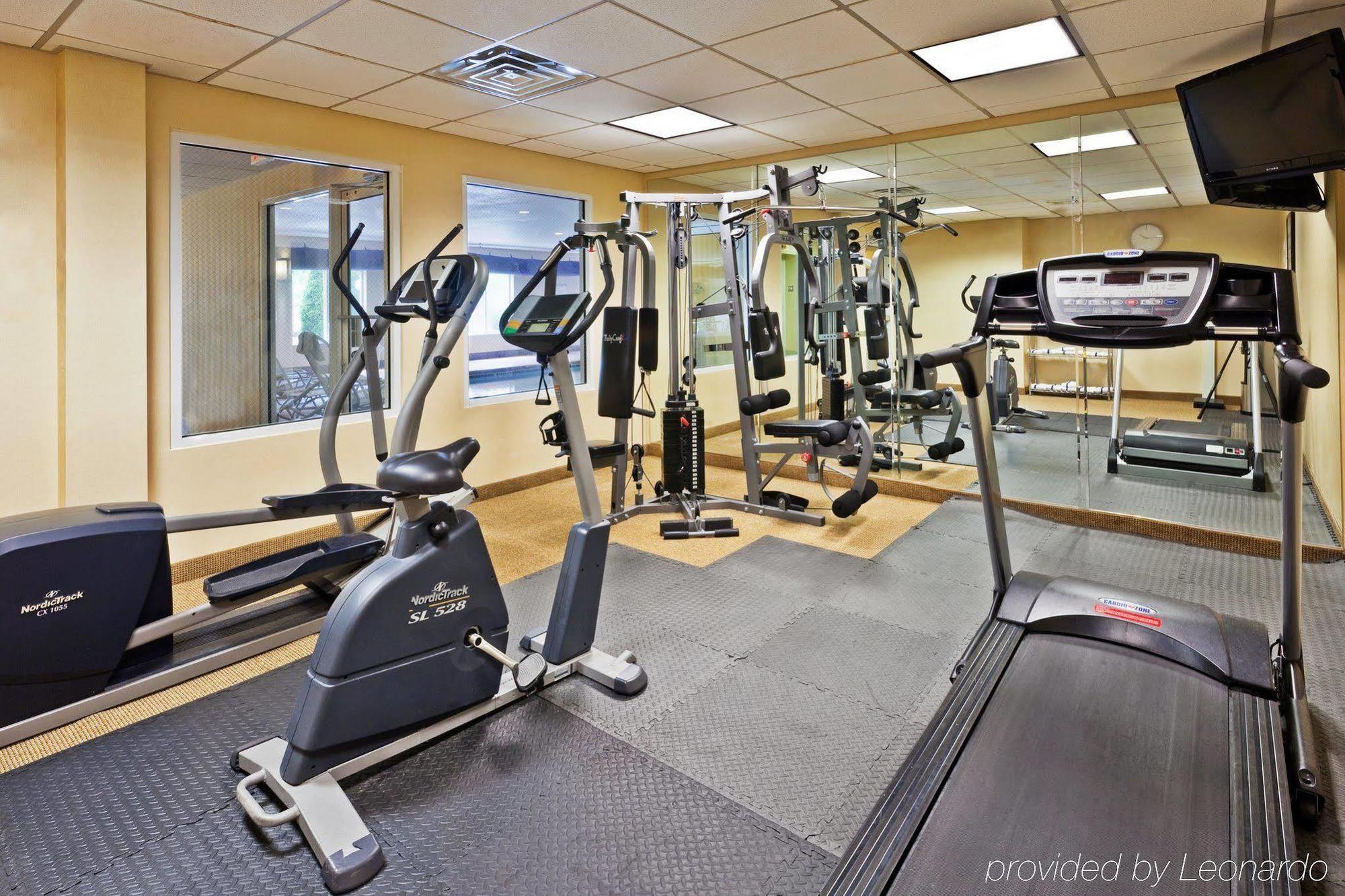 Express & Chattanooga-hixson By Ihg 2*