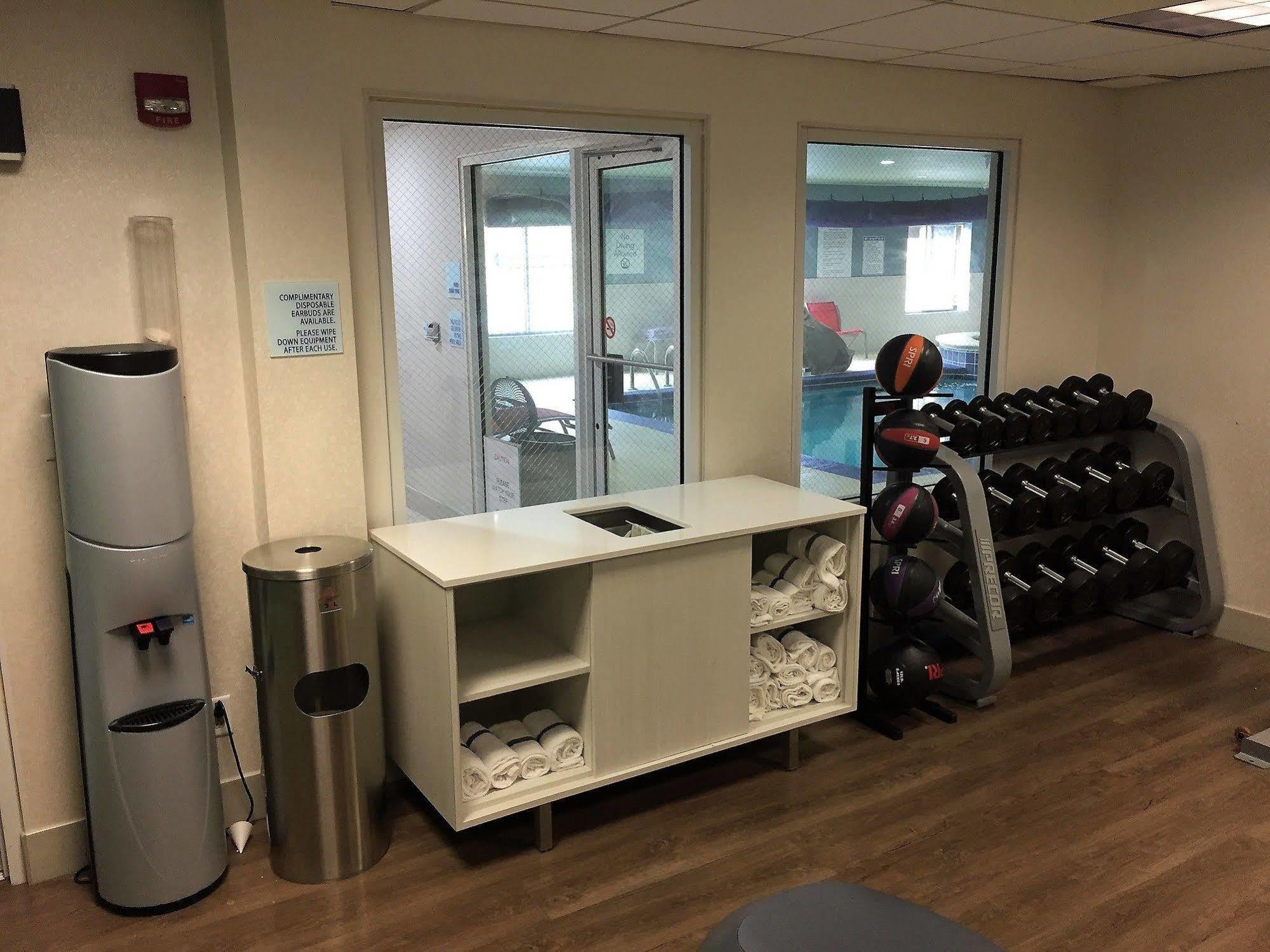 Express & Chattanooga-hixson By Ihg Hotel 2*