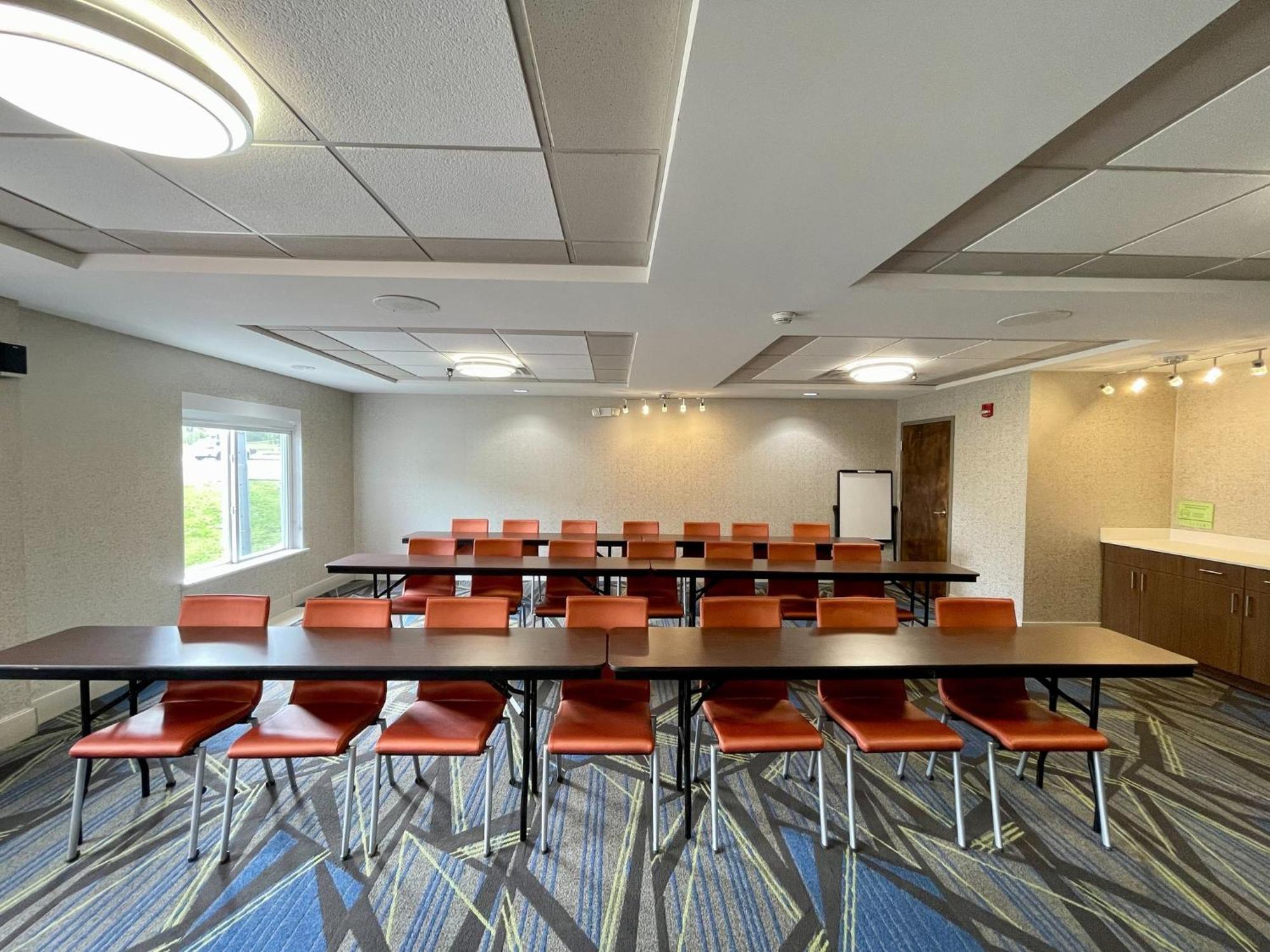 Express & Chattanooga-hixson By Ihg Hixson