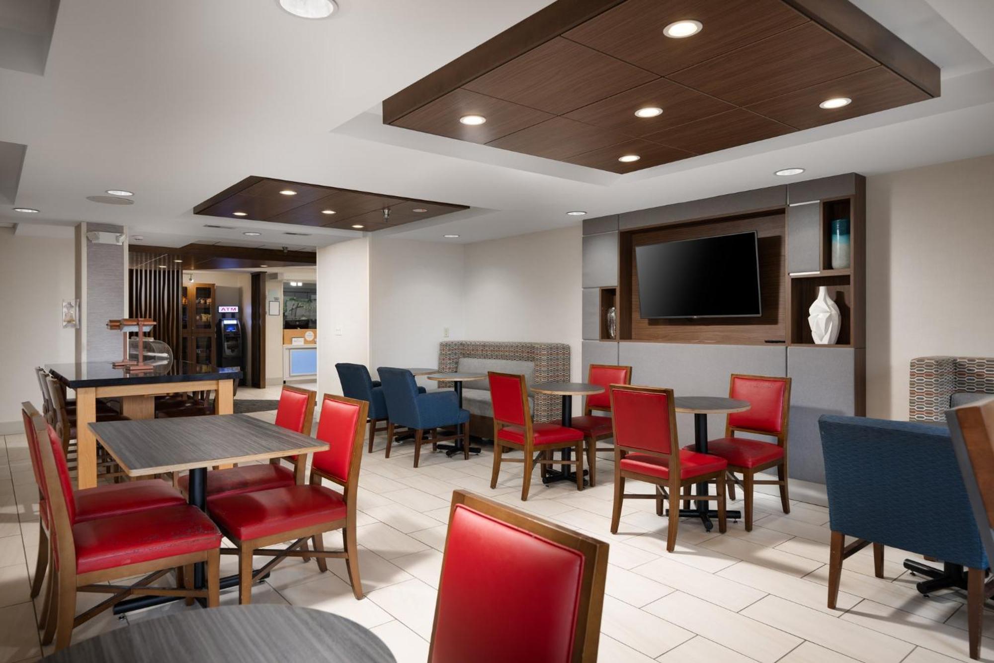 Hotel Express & Chattanooga-hixson By Ihg 2*