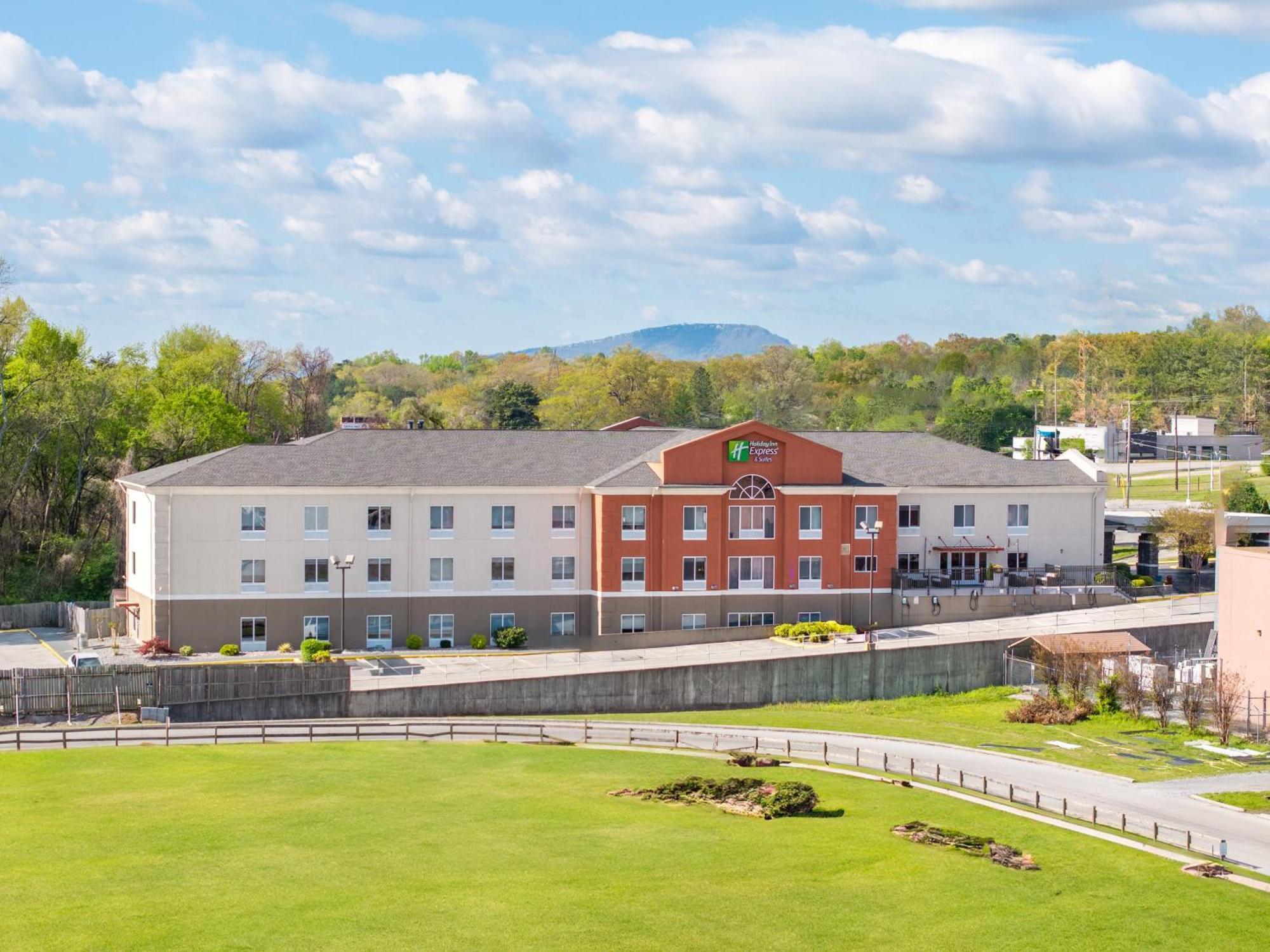 Express & Chattanooga-hixson By Ihg Hixson